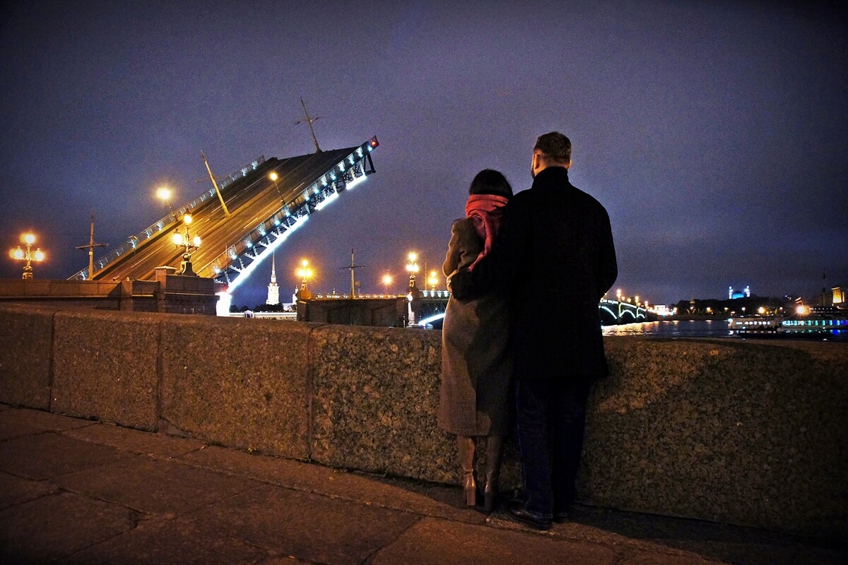 Экскурсия в Санкт-Петербург в подарок